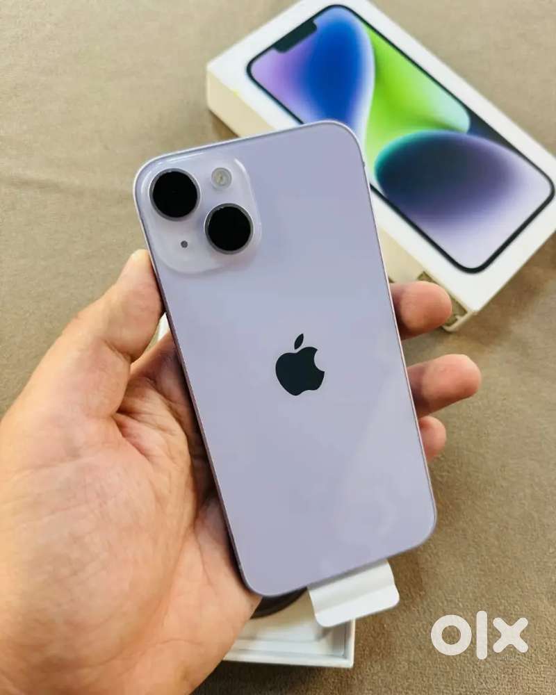 Selling my 8 month old iphone 14 need urgent money