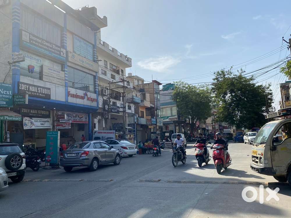 Ground Floor Shop for Rent perfect for business