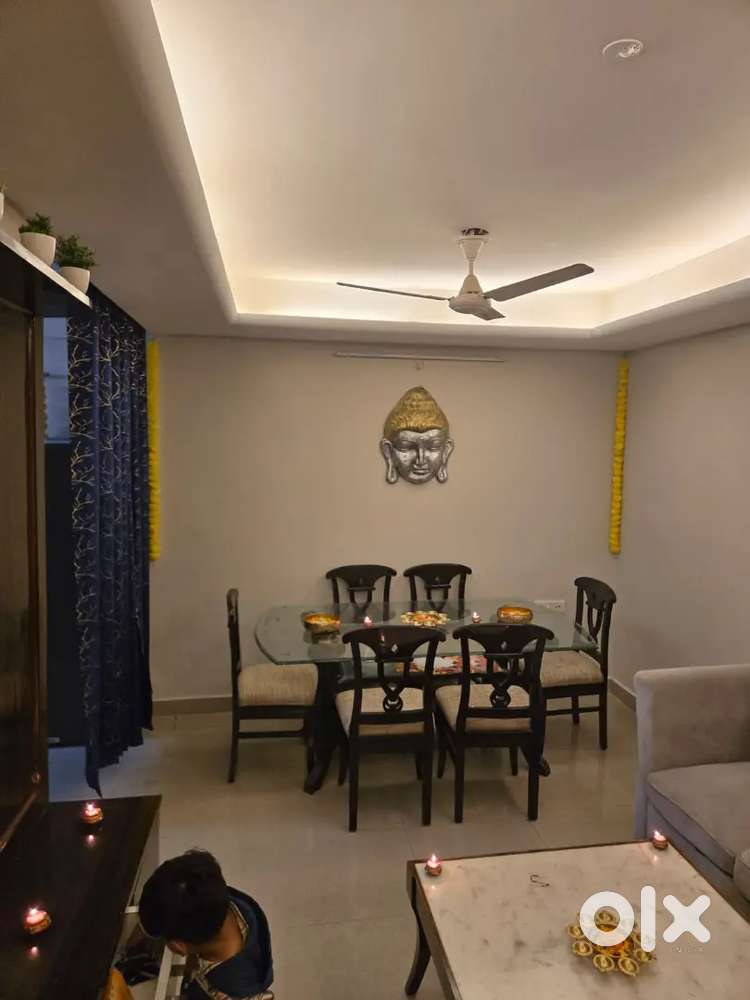 6 seater dining table