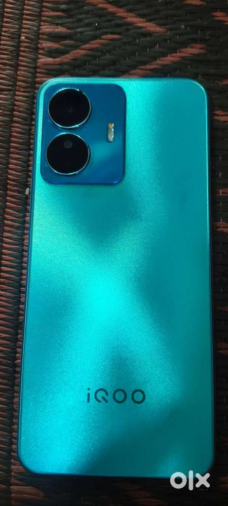 iQOO z6 light 5G 6GB Ram 128GB international