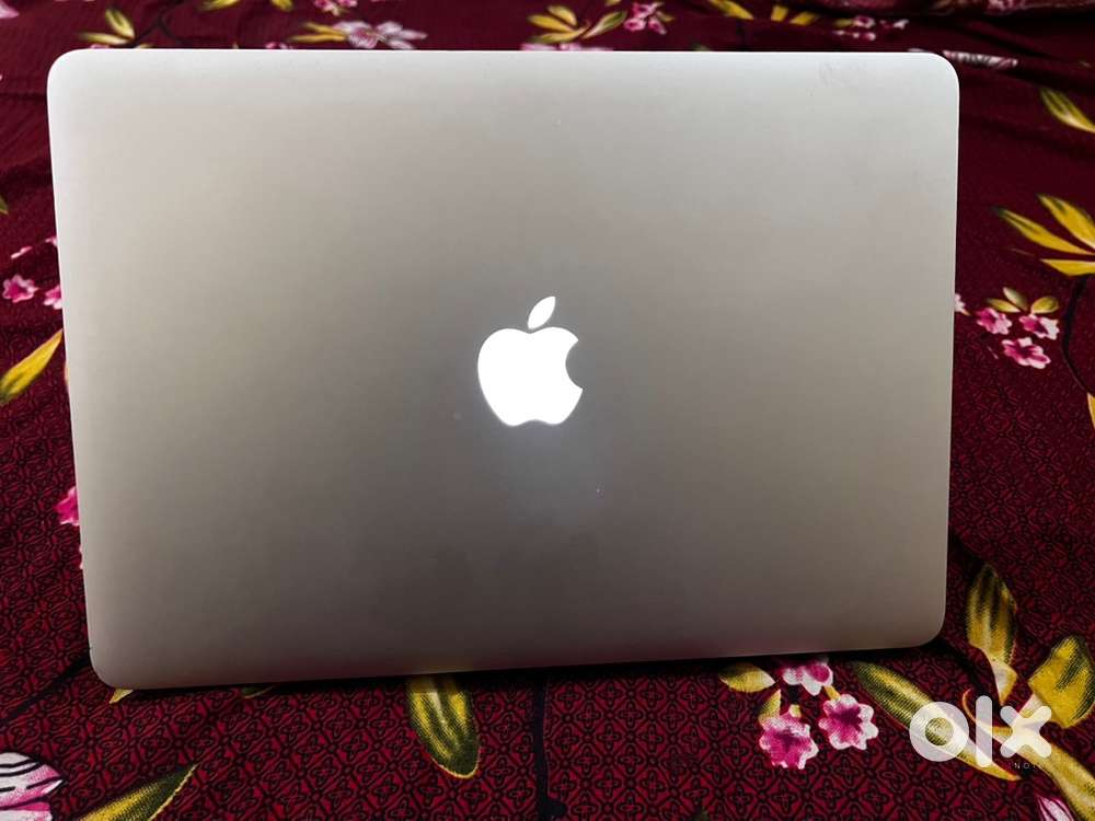 Apple MacBook Air for Sale – Good Condition