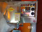 Paper plate making machine