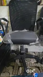 Office Chair – Comfortable, Adjustable & New