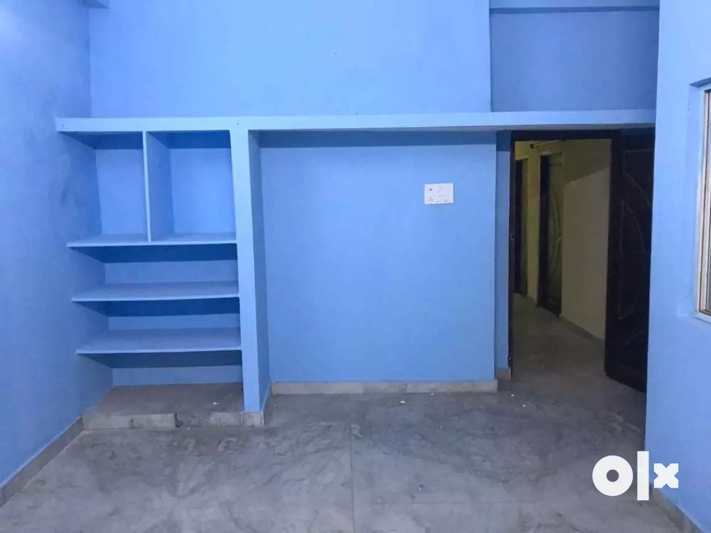 To- let ground floor