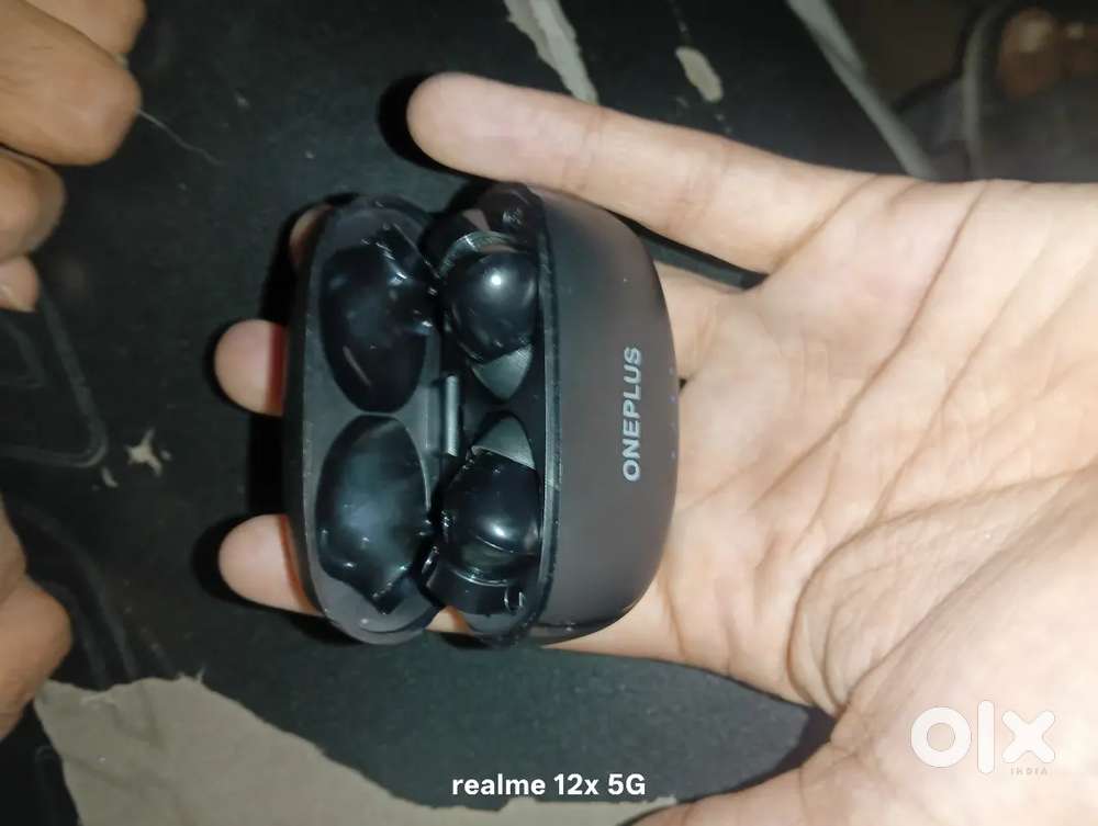 OnePlus Buds Z2r) - बेहतरीन डील्स!