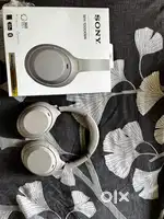 Sony XM4 Headphone