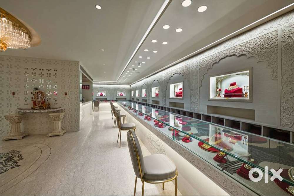 1100sqft Kalapatti Showroom space Available