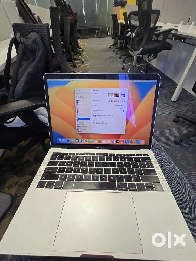 MacBook Pro 2017 (3 Ports) – Super Clean Condition  Great Battery