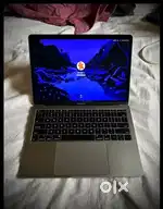 Macbook pro core i5 , 8gb/256