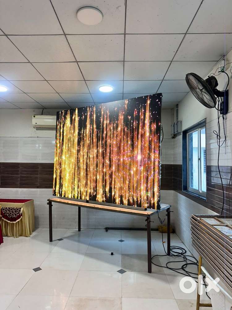 Led wall screen