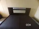 A 6/6 size Double Bed Take Wood One