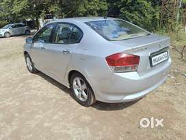 Doctor used Honda City cng 2010