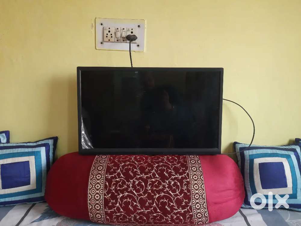 LED TV 24 / DTH Dish TV box and Chatri complete set