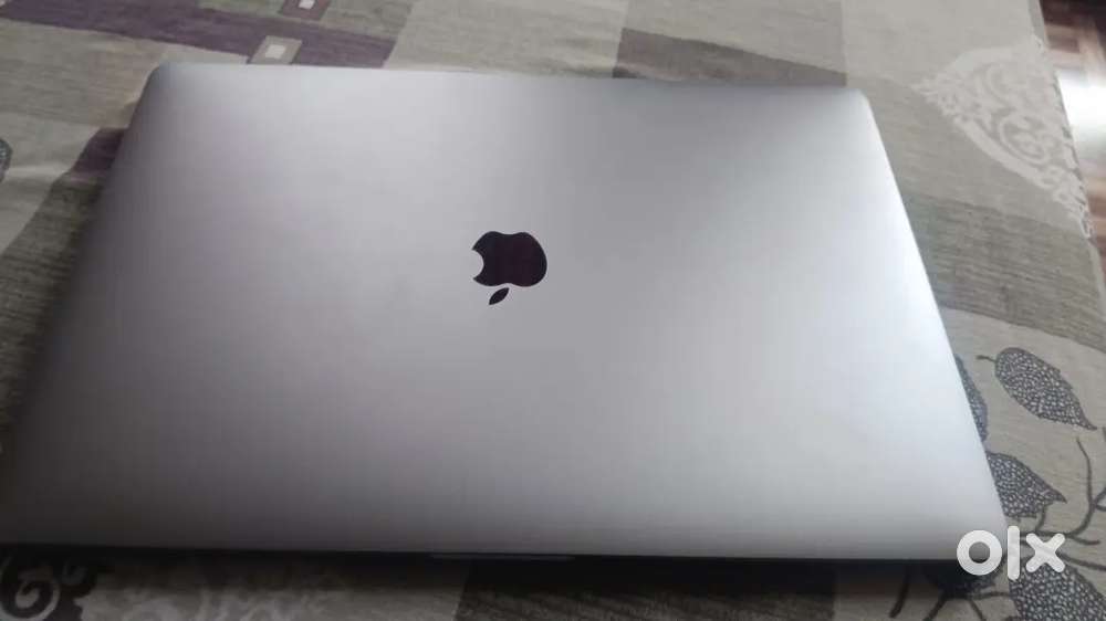 Apple mac book pro
