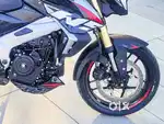 Pulsar ns 400 with quick shifter