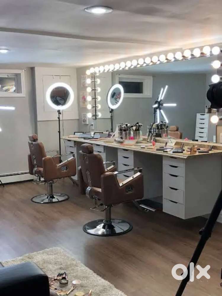 Running makeup studio for sale