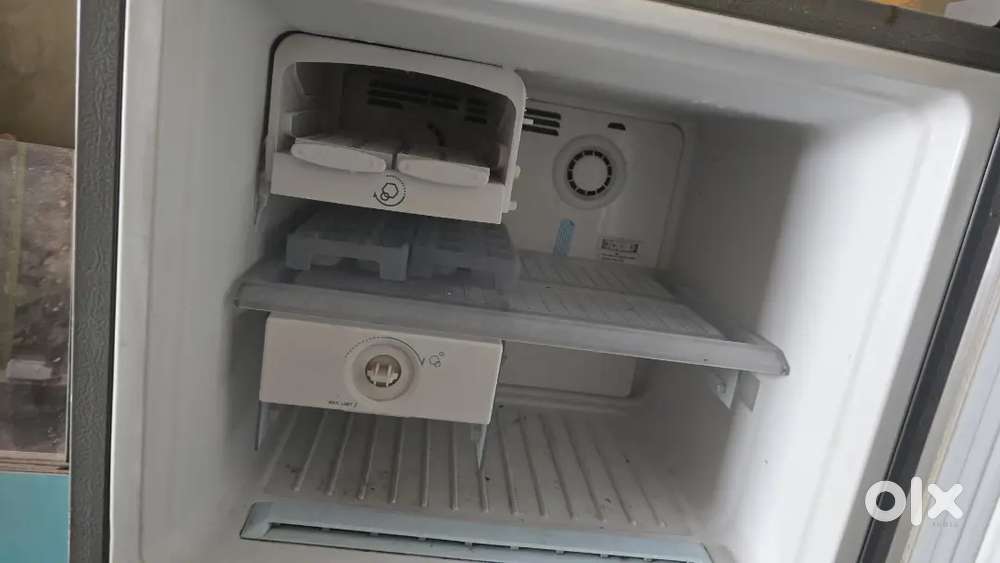 Lg double door refrigerator 3.5 yera old best conditions