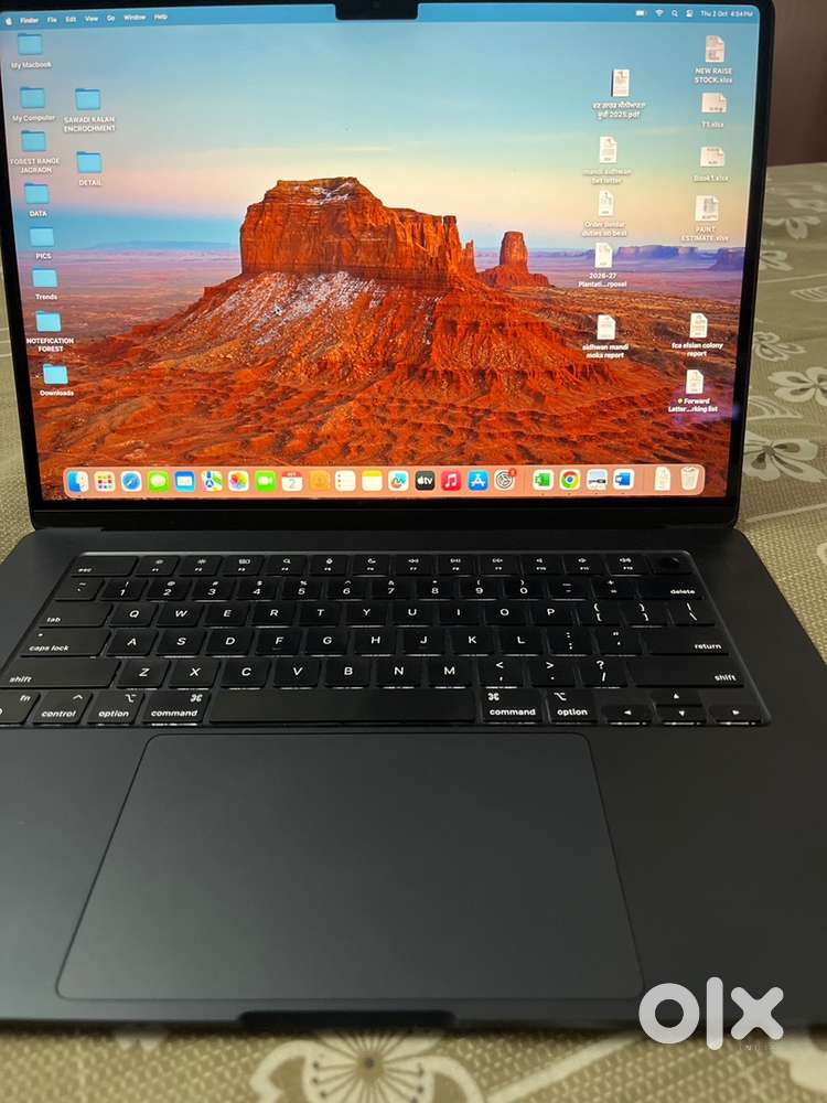 Macbook air M3 15 inch in warranty