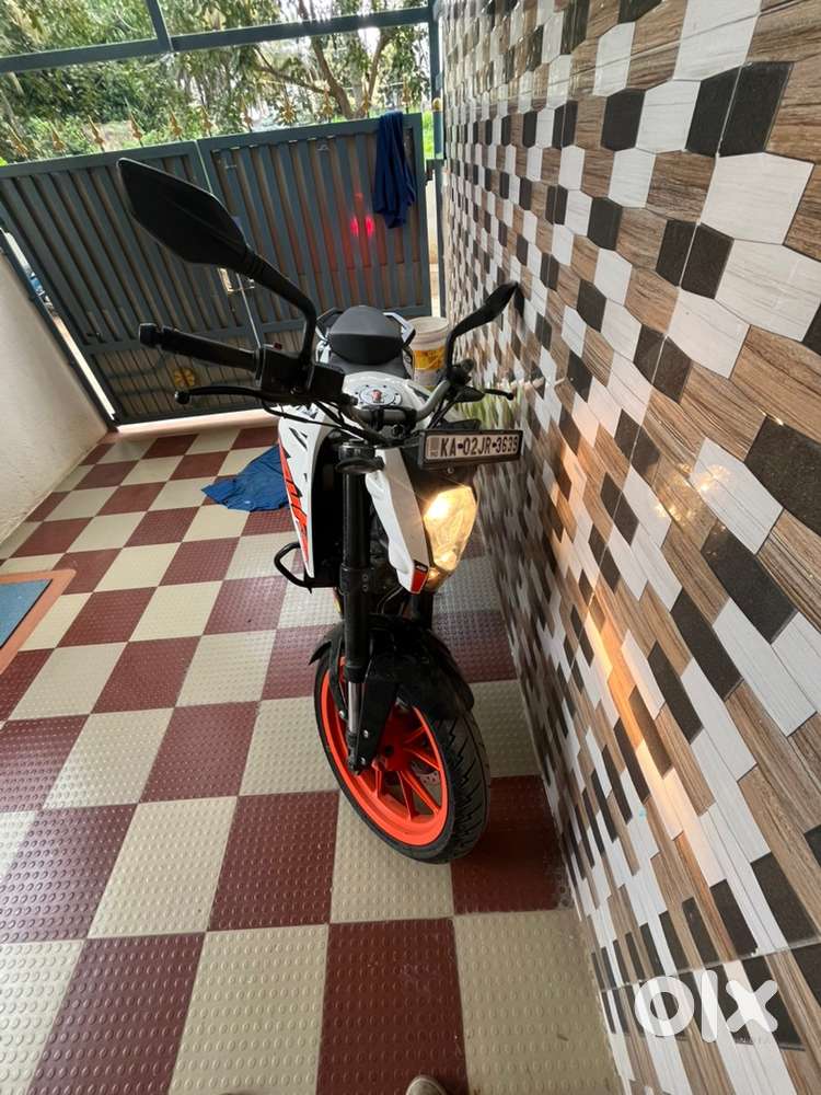 New tyre and new battery with bill warranty card