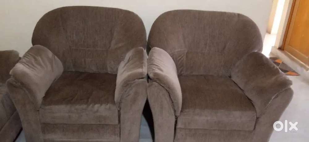 5 Seater sofa snuff colour