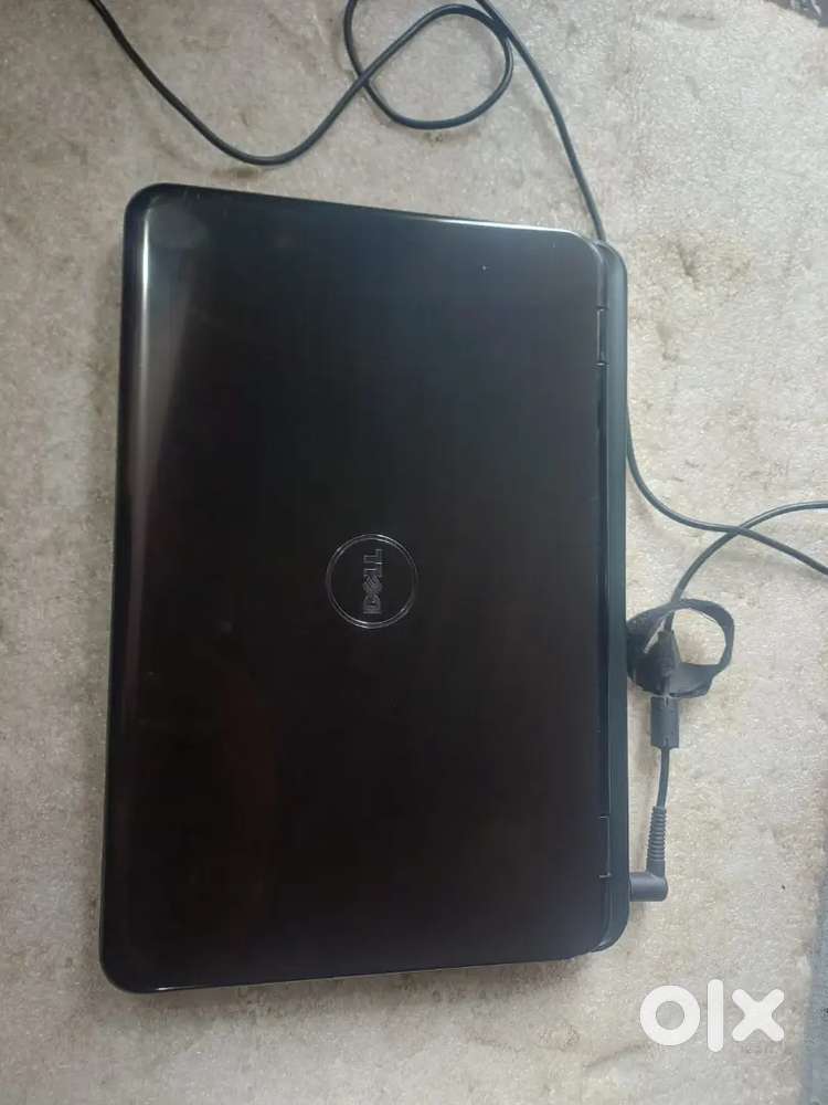 Dell laptop i3 4GB 500 GB