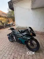 Yamaha R15 v2