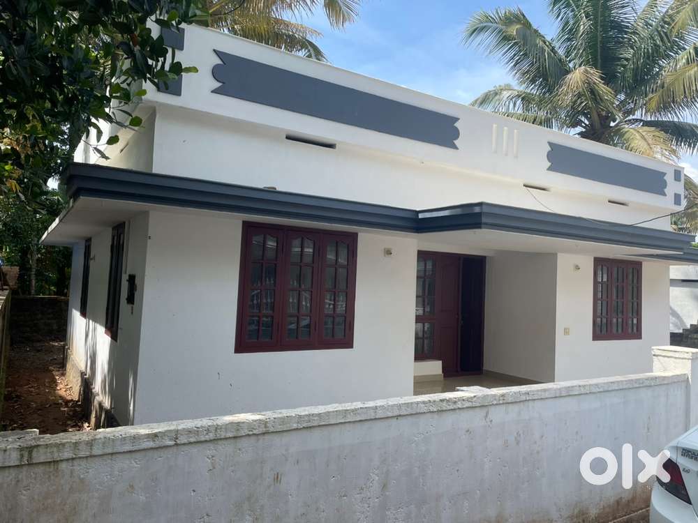 6 Cent Plot and House Rs.3900000 @Marathakkara