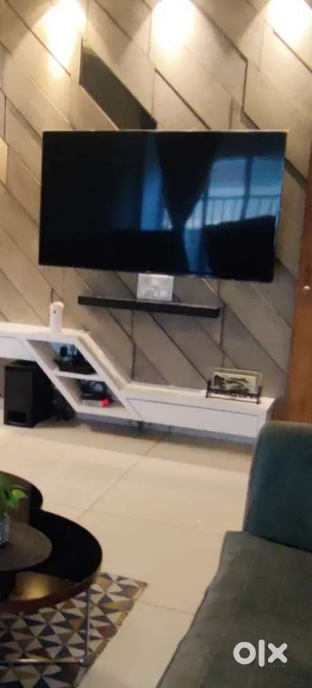 65 inch lg tv and 1000 watt sony home theatre