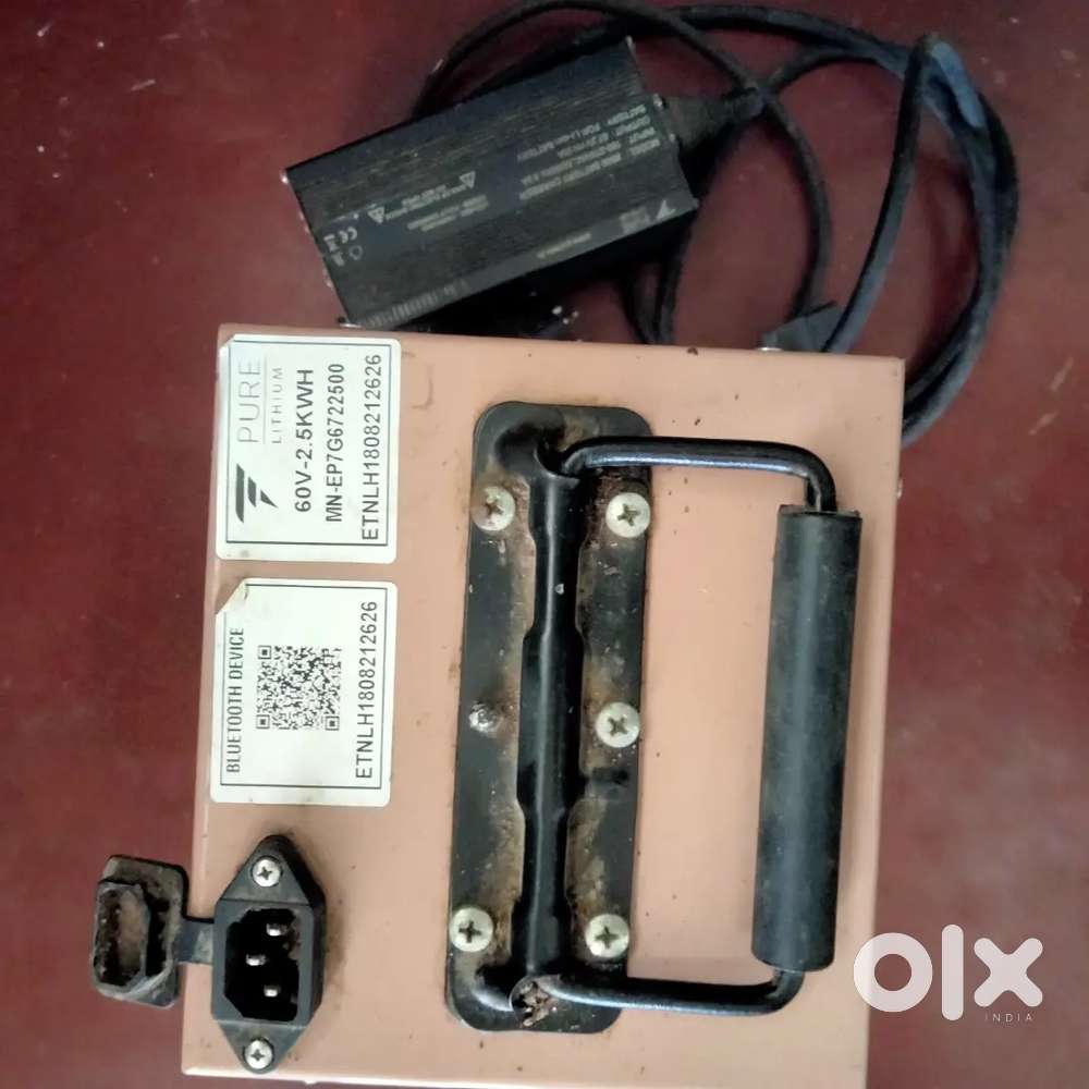 PURE ev( battery and charger) good condition clean