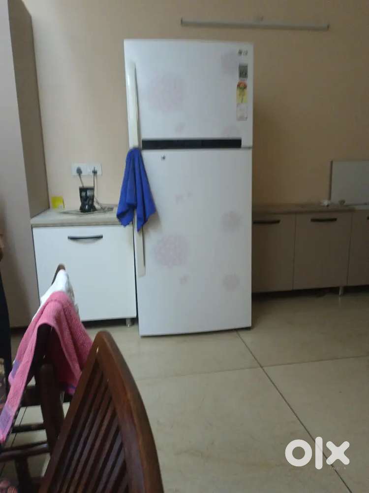 LG DOUBLE DOOR FRIDGE