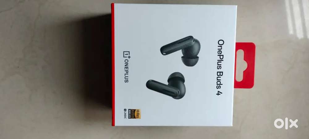 Oneplus buds 4 and realme air buds 7 pro
