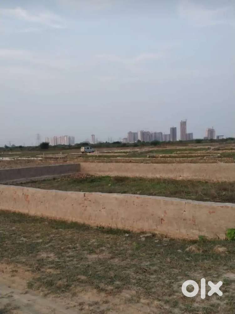 Apne sapno ka ghr le yamuna expressway ke pss investment plots