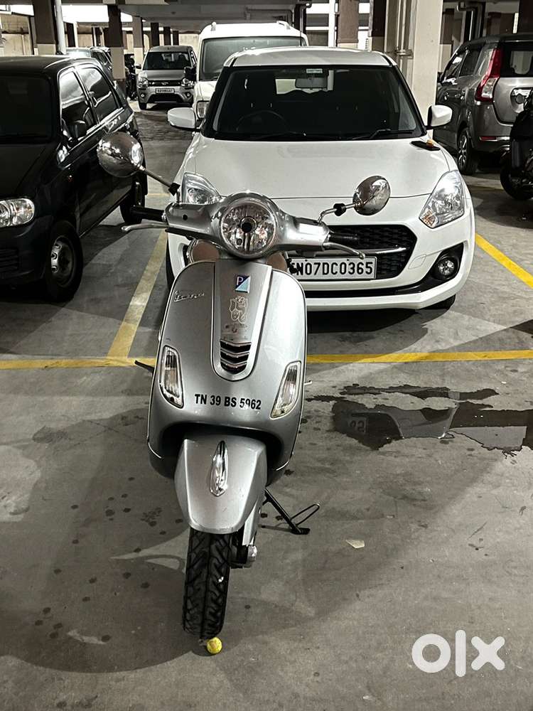 Vespa VXL 125