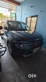 Kia Carens 2023 Petrol Well Maintained
