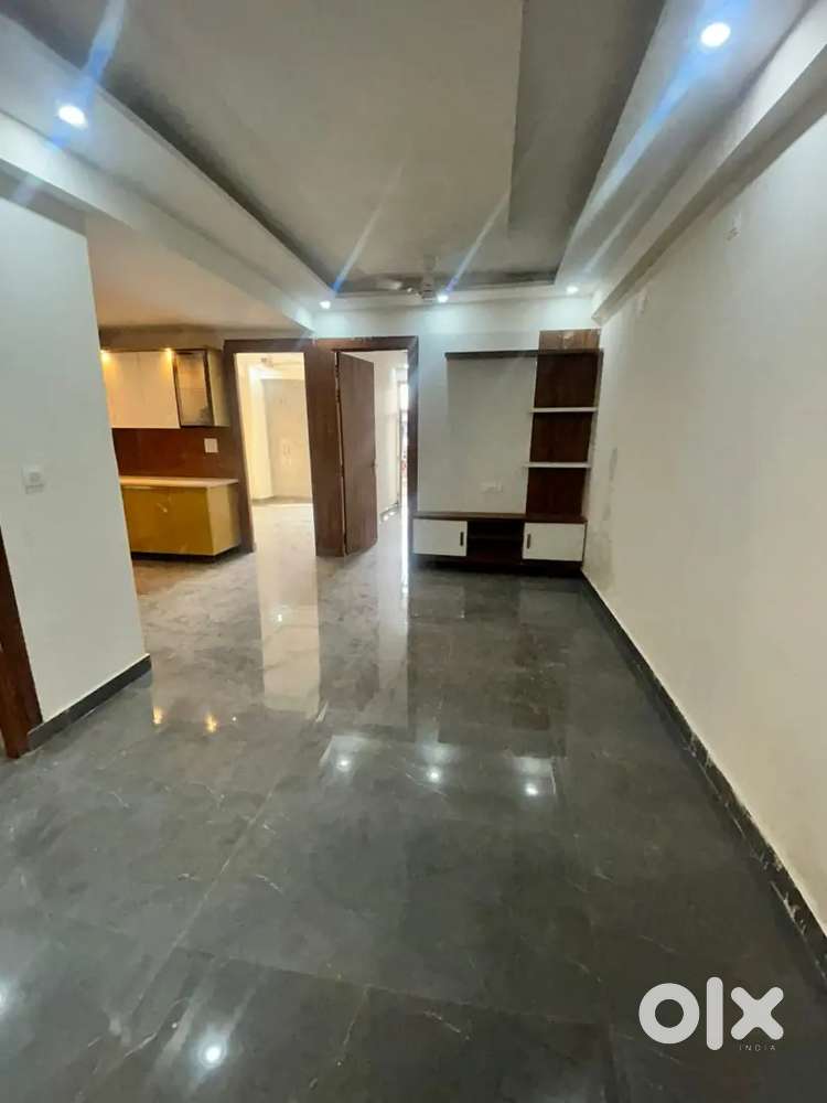 3bhk spacious flat double balcony