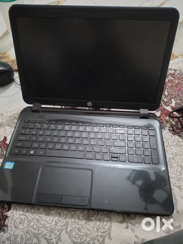 Hp laptop all ok i3 model fast running 128gb ssd card 4g ram