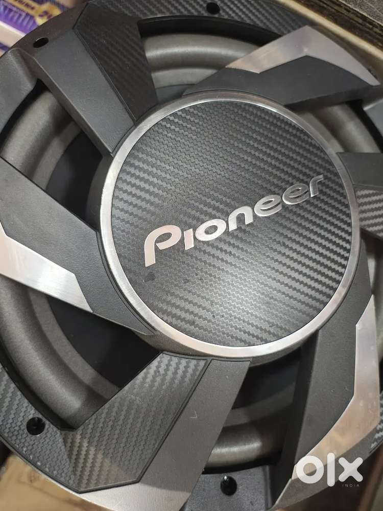 Android music system with speakers