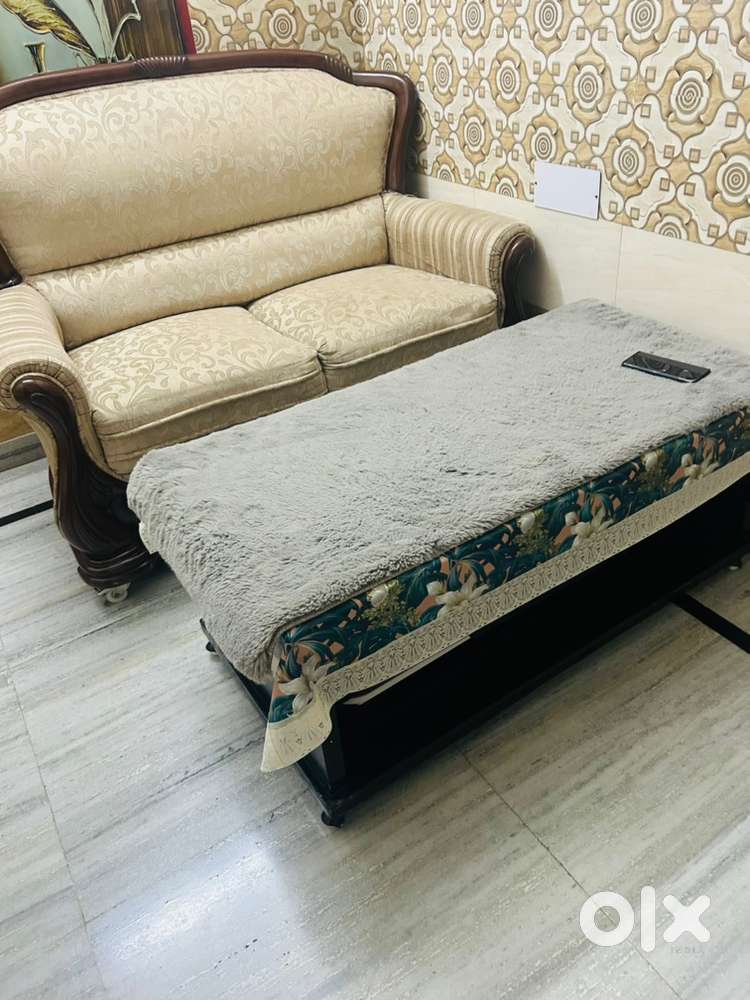 Brand new sofa and glass table