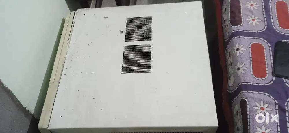 Carrier window AC