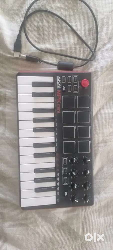 Akai mpk mini keyboard