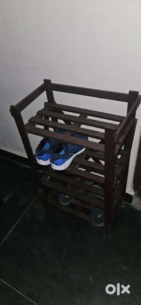 Shoe rack wooden open