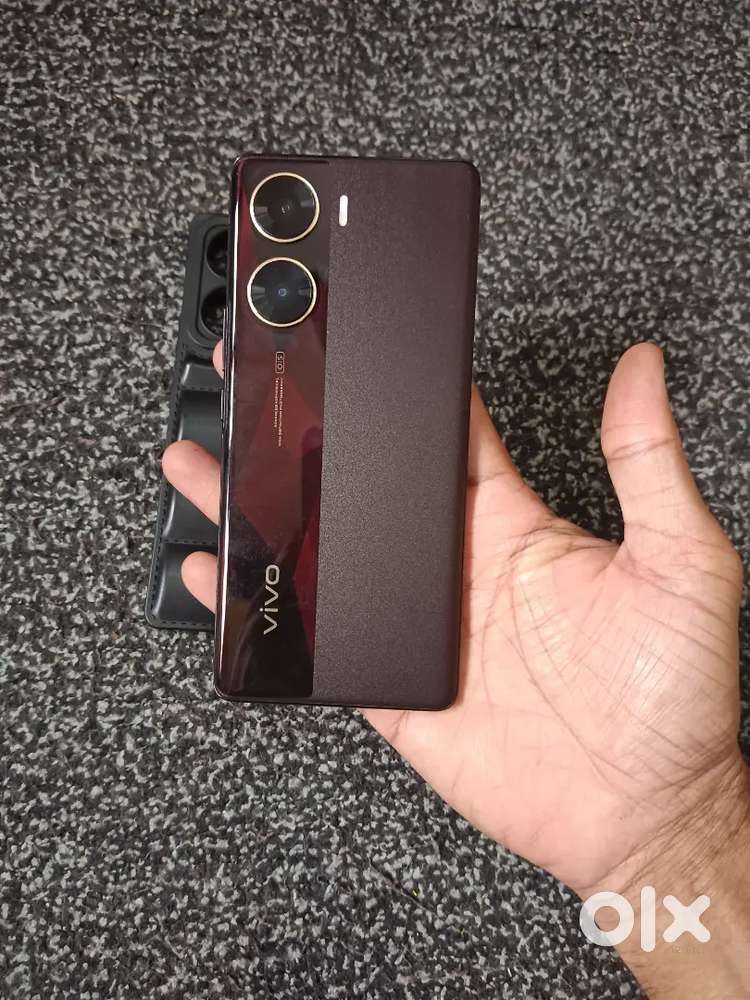Vivo V29e (5G) (8+256GB) mint condition mobile with data cable only