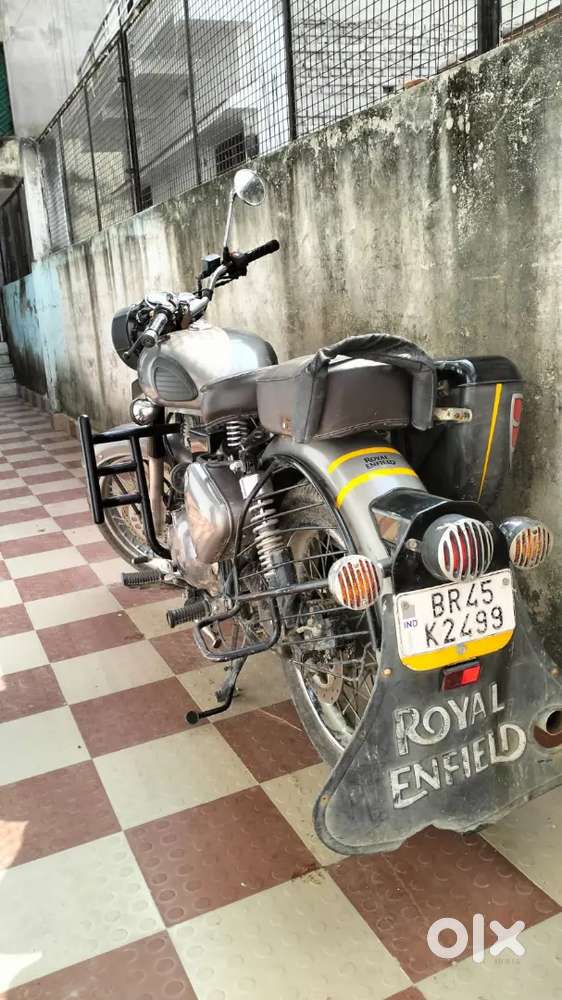 Well maintained byke & screchless