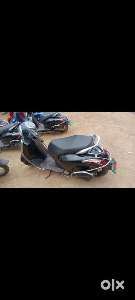 Bajaj chetak premium