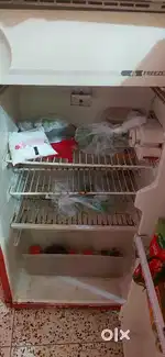 Whirlpool 165 ltr good condition fridge