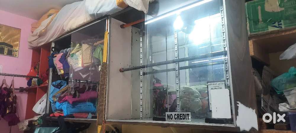 Glass shelf show case 8×3