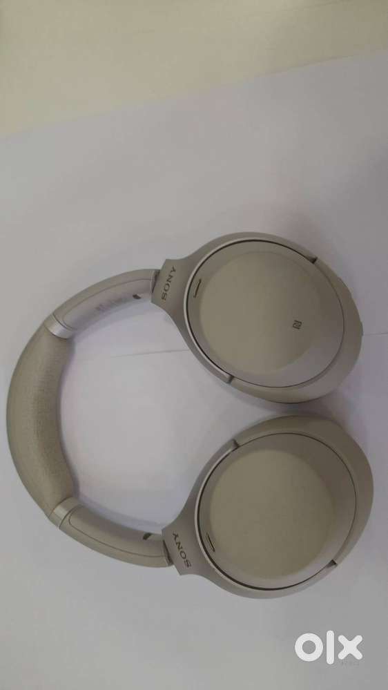 Sony Noise Cancellation Headphone