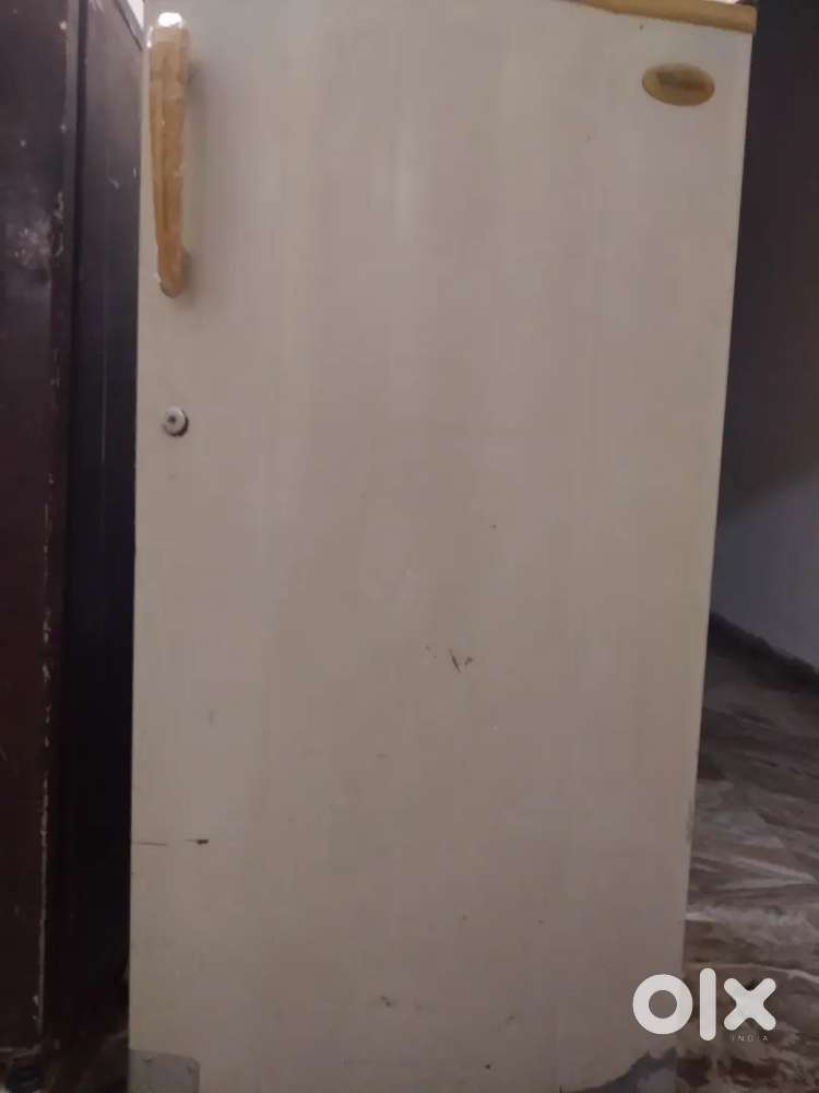 Old fridge working condition