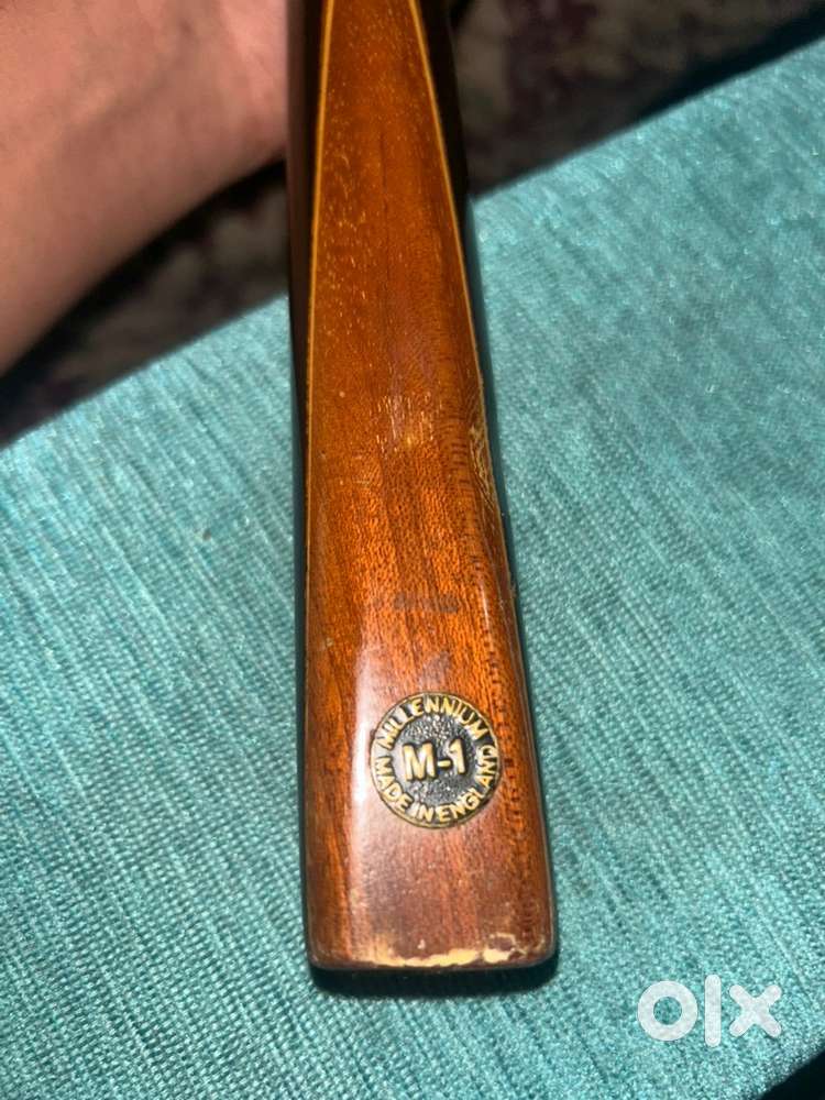 Snooker cue stick