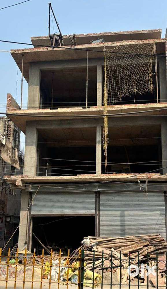 Showroom Available  for Rent with 3 Floors at Premium Location